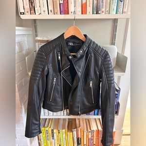 Stunning Zara faux Leather Jacket Size S-NWOT